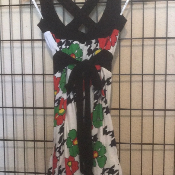 Voom dress - Picture 3 of 4